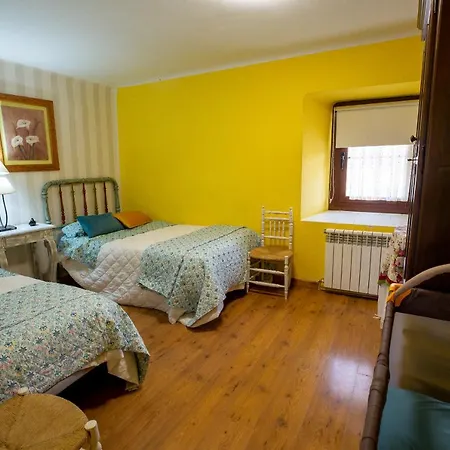 Casa Tiquio Montaña Palentina Сasa de vacaciones *